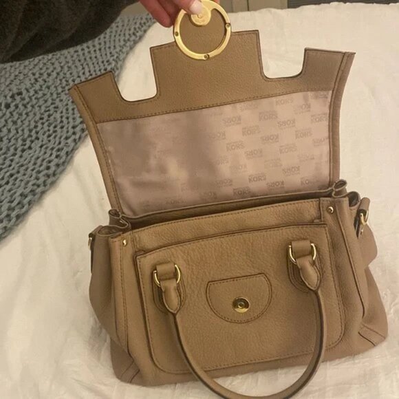 Michael Kors Marg hobo, messenger crossbody satchel Bag - Picture 6 of 9